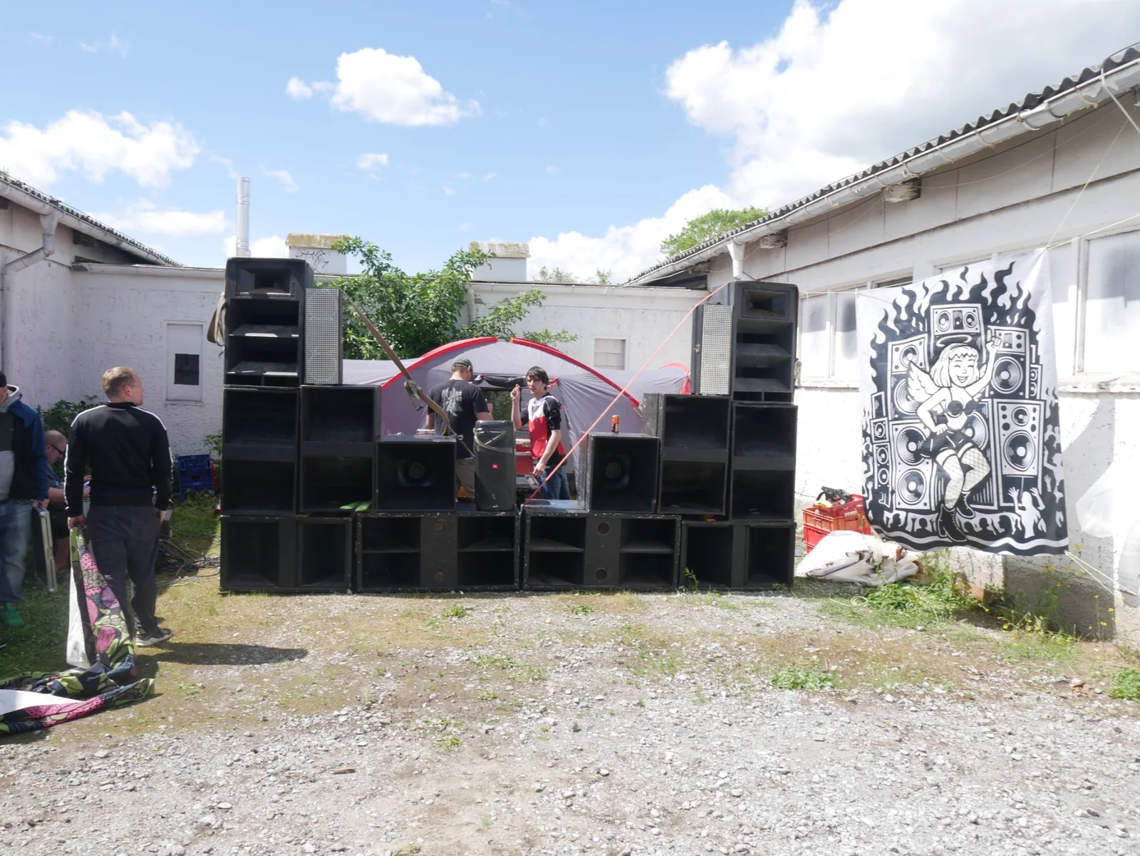 LAURA Soundsystem · setup